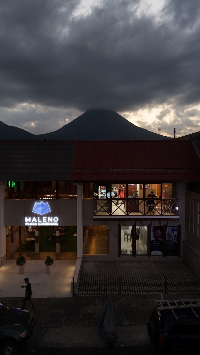 Maleno Plaza with the Arenal volcano at dusk